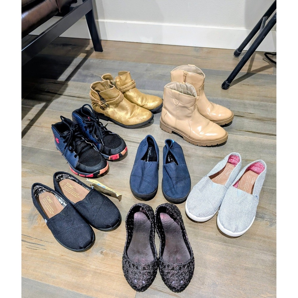 Kids Shoes Lot Size 2–2.5 TOMS Under Armour Mini Melissa GAP Boots Bundle